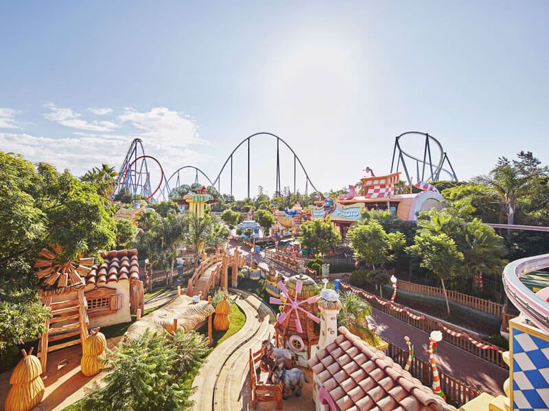 PortAventura World parque de atracciones en barcelona