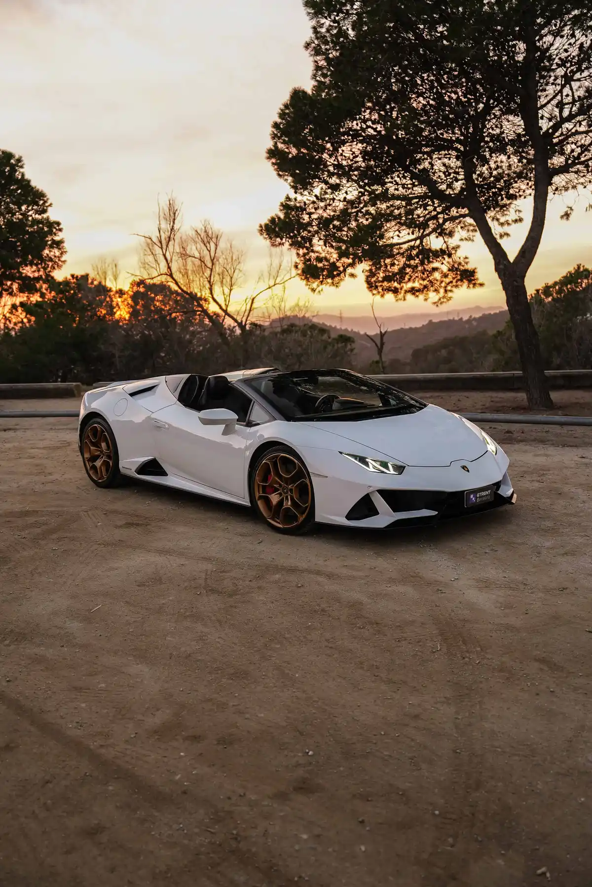 Lamborghini Huracán EVO blanco GT Rent Barcelona